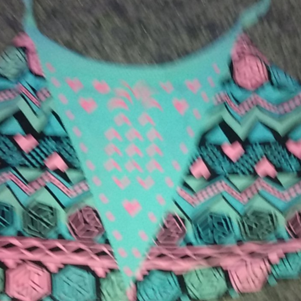 . - Picture 2 of 2